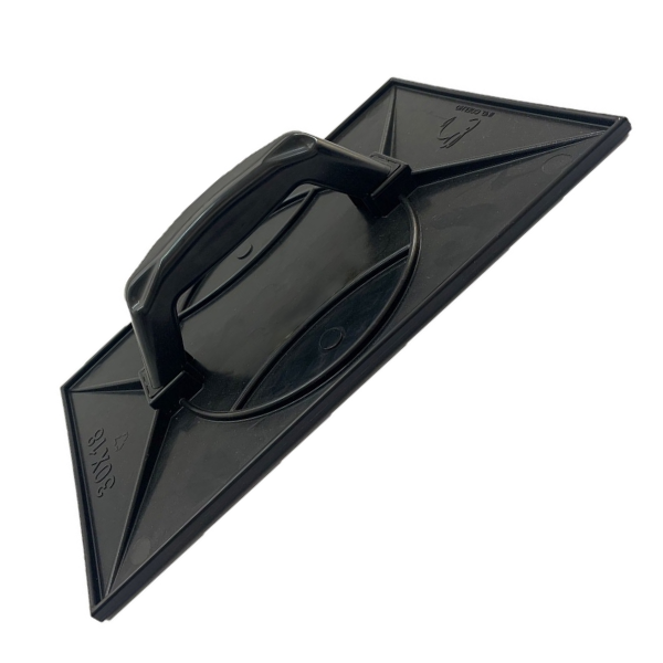 15256767866-desempenadeira-corrugada-de-plastico-preta-massa-reboco.png Desempenadeira Plástica Preta Corrugada 18x30 Para Massa E Reboco - Imagem 1