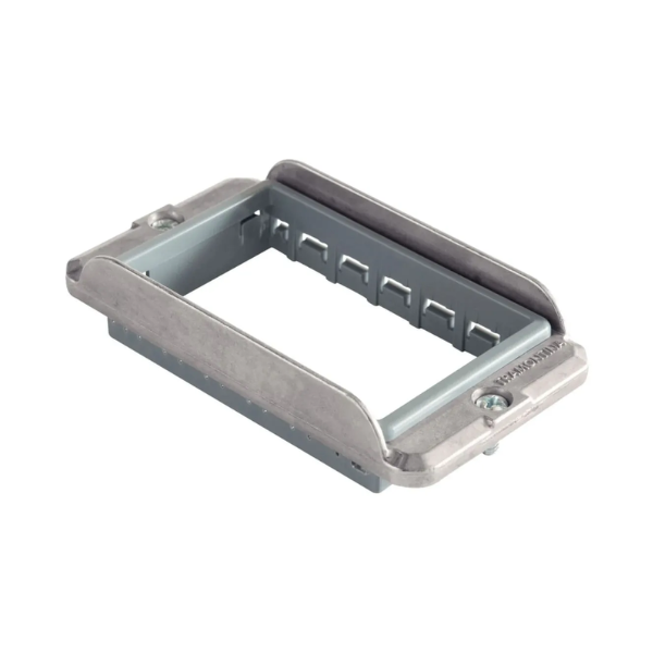 15373858334-tampa-para-condulete-12-e-34-sem-pintura-3-postos-tramontina-em-jundiai.png Tampa para Condulete 1/2