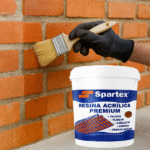 Pintura de parede com resina acrílica