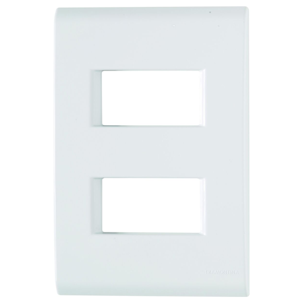 15383743395-placa-2-postos-afastados-4x2-tramontina-liz-branca-em-jundiai-itu-louveira-vinhedo-cajamar.png Placa branca para interruptores duplos.